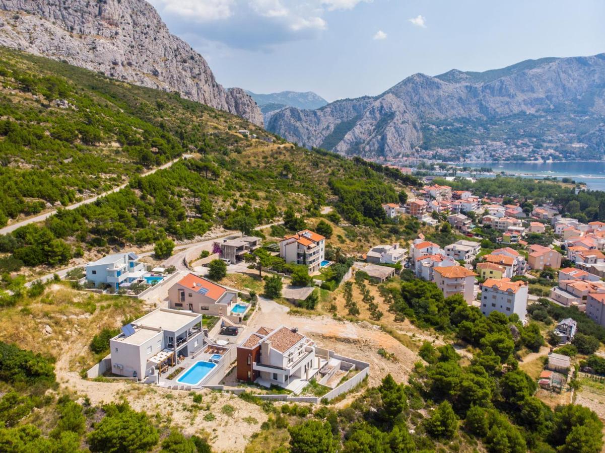 Villa Sara With Sea View And Private Heated Pool Omiš Exteriér fotografie