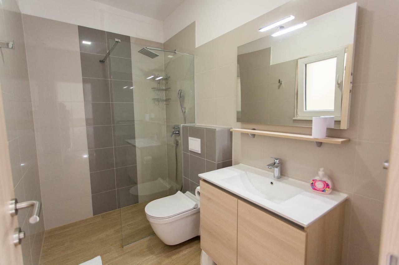 Villa Sara With Sea View And Private Heated Pool Omiš Exteriér fotografie